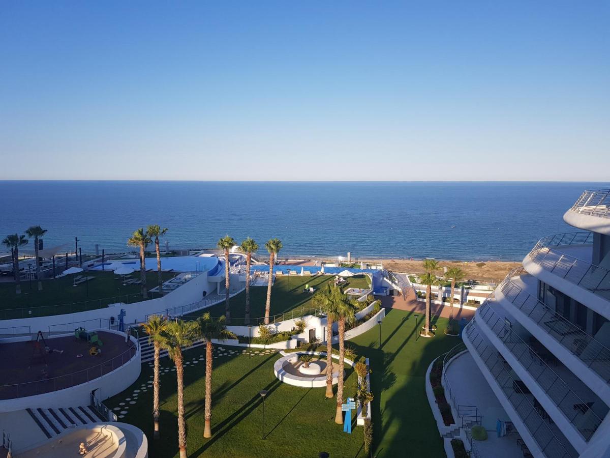 Luxurious apartment next to the sea - Housity