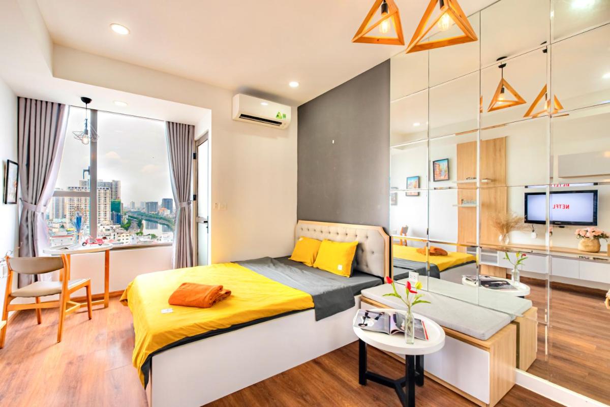 TripleTrees Apartment at Saigon Central - Rivergate Residence District 4 - Housity