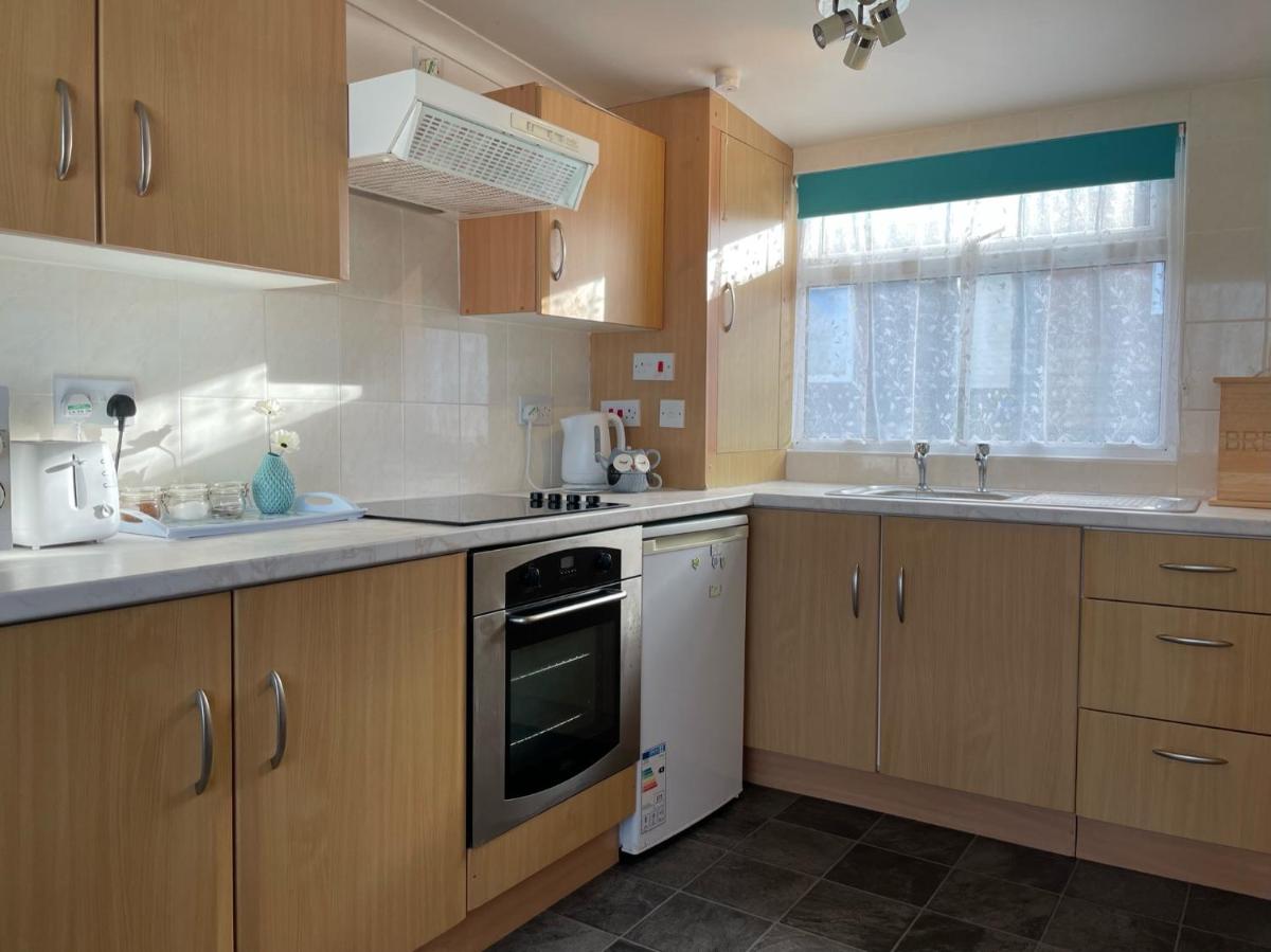 Idyllic Entire Chalet in Bideford Bay holiday Park near Clovelly - Housity