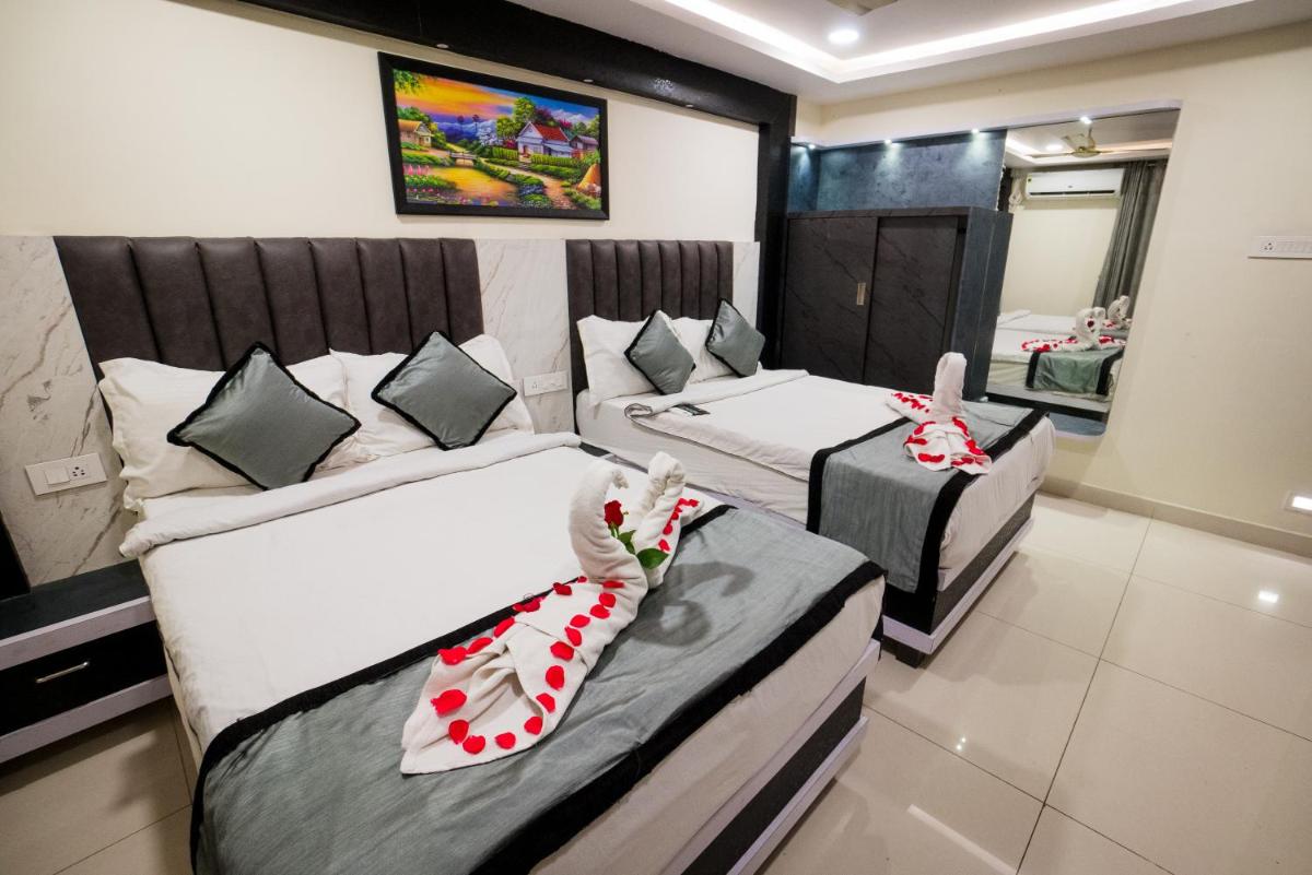 HOTEL PARAMESHWARA luxury awaits - Housity