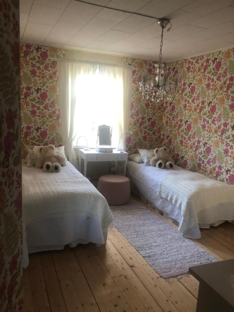 Villa Asta 1 Råglanda Lyrestad - Housity