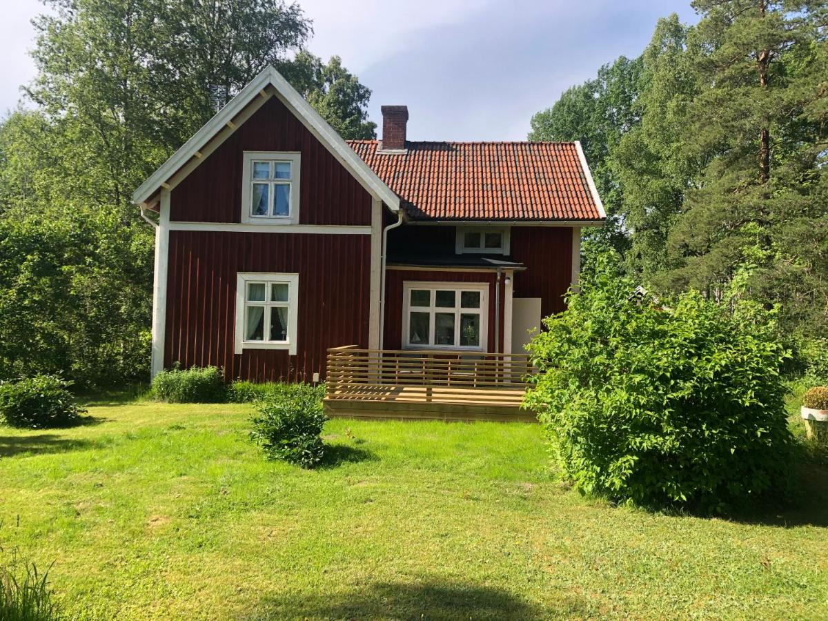 Villa Asta 1 Råglanda Lyrestad - Housity