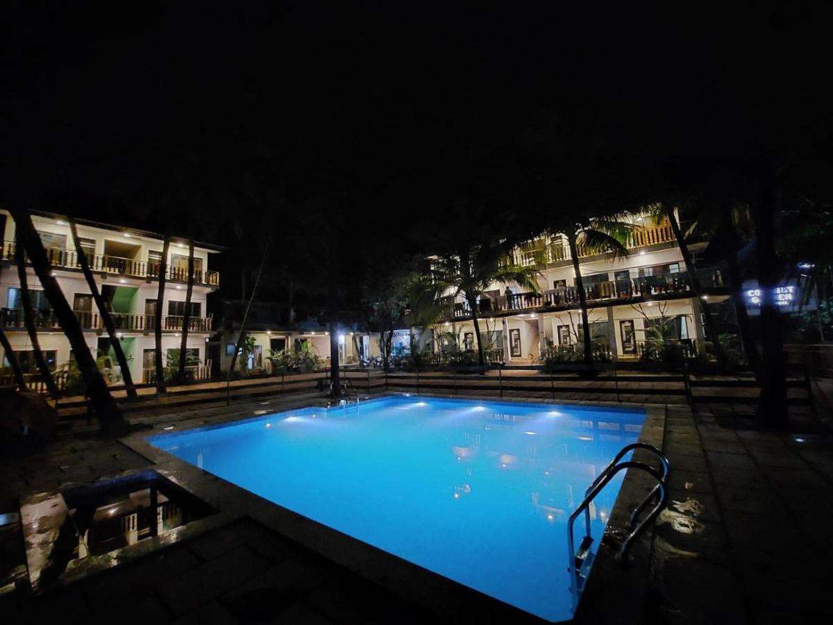 Coconut Garden Beach House - Housity
