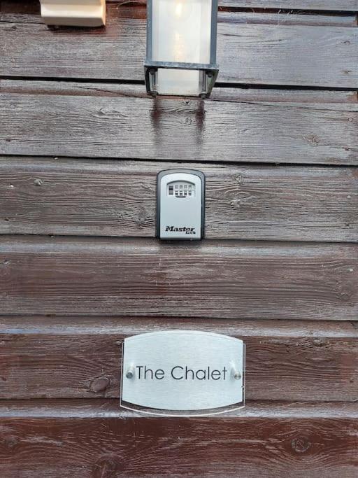 The Chalet - Housity