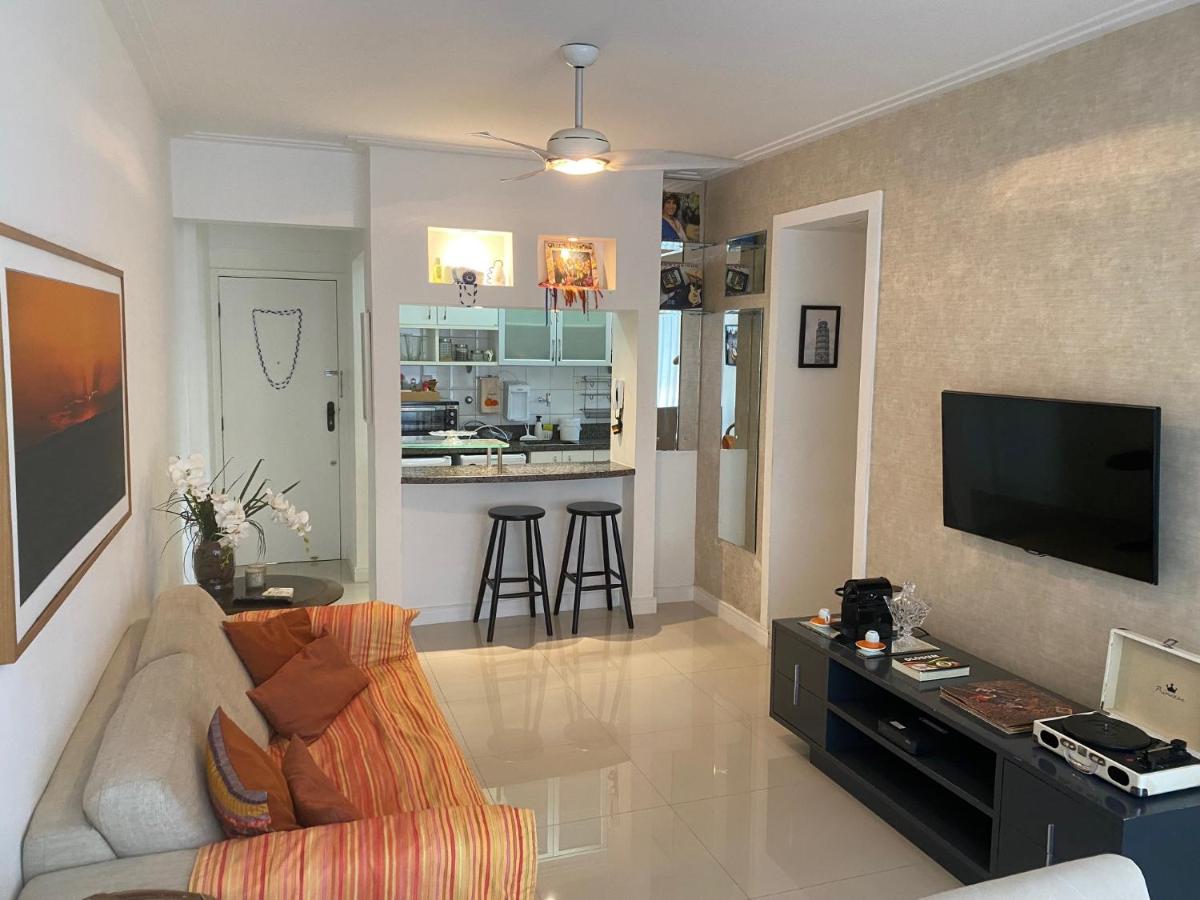 Exclusivo Quarto e Sala na Praia da Barra em Salvador - Concept House Brazil - Housity