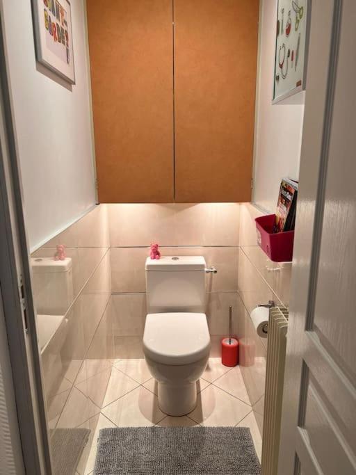 VILLA PRES DE DISNEYLAND AVEC JACUZZI - Housity