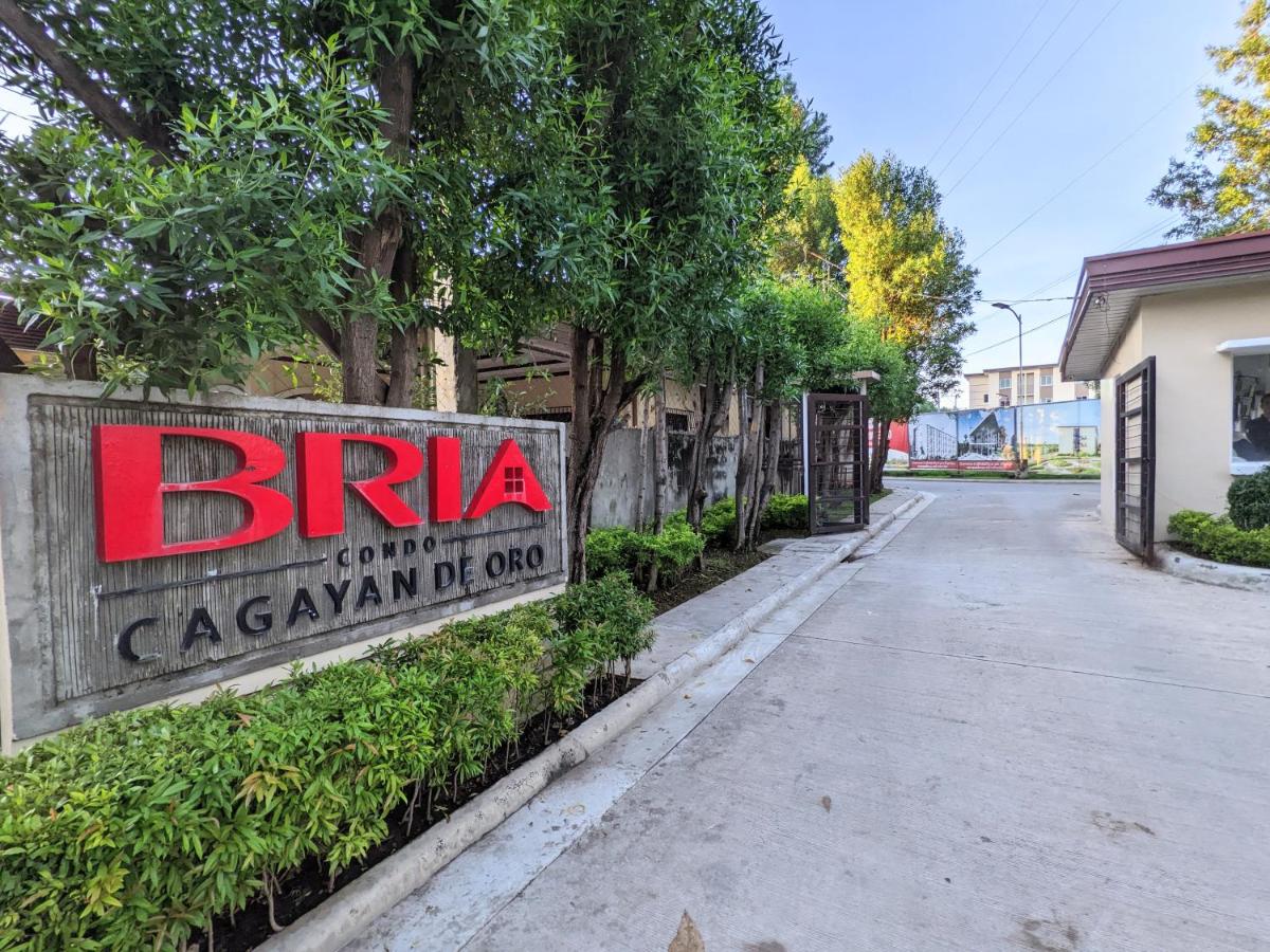 Close to Polymedic Medical Plaza with FREE Wi-fi & Netflix - Housity
