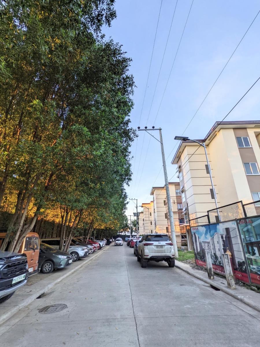 Close to Polymedic Medical Plaza with FREE Wi-fi & Netflix - Housity