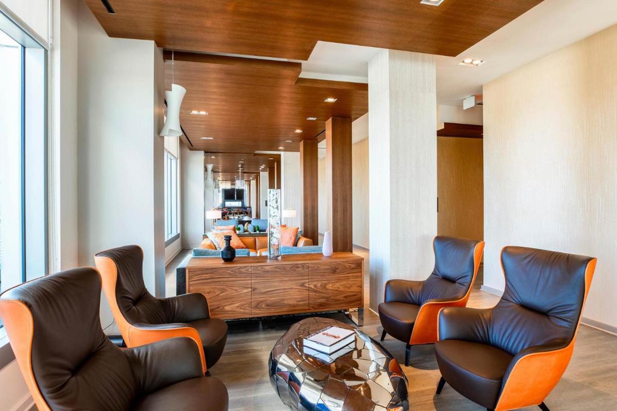 1 Bedroom Luxury Pentagon City Apartment - Housity