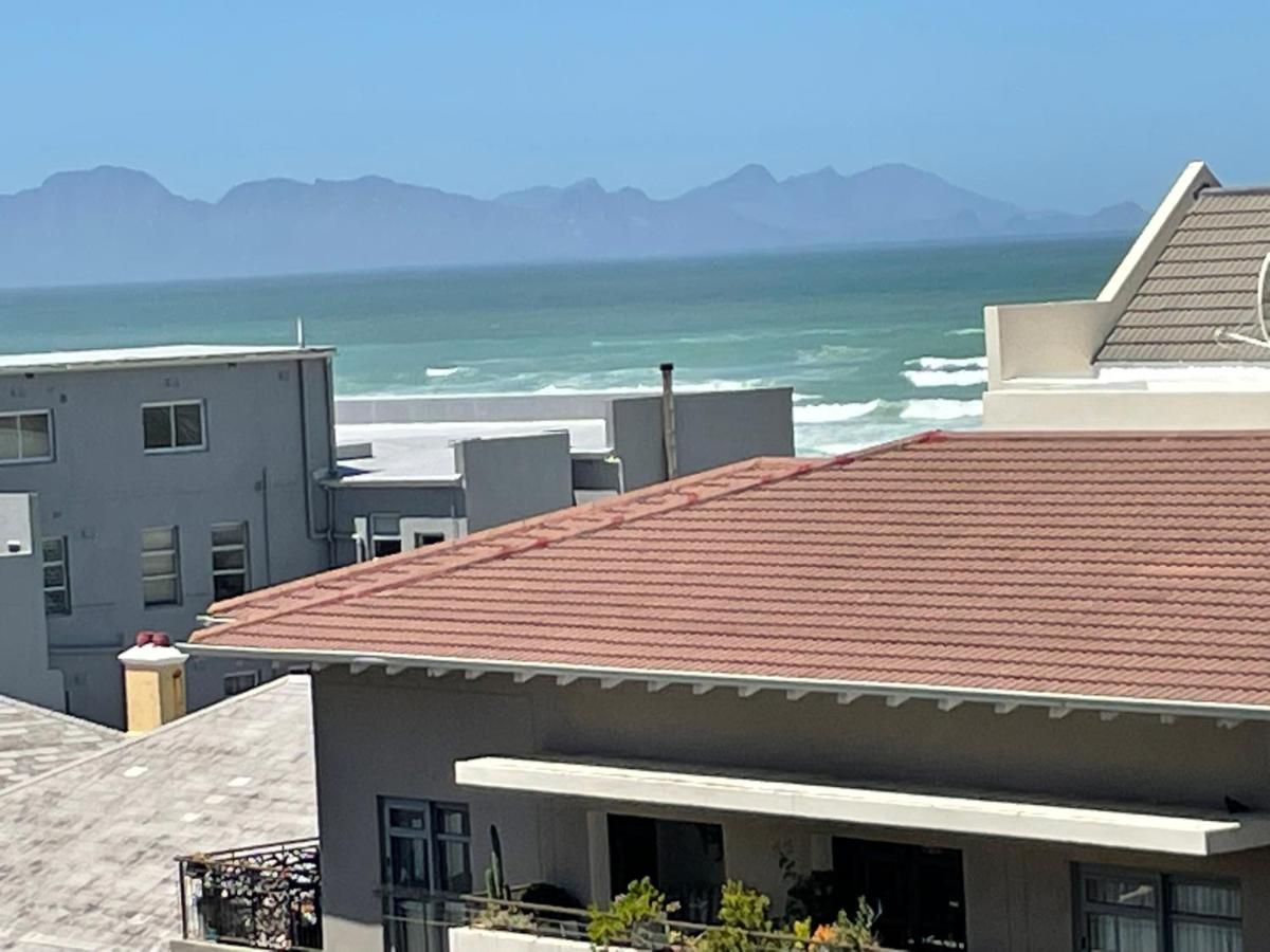 Muizenberg-Melrose Village - Housity