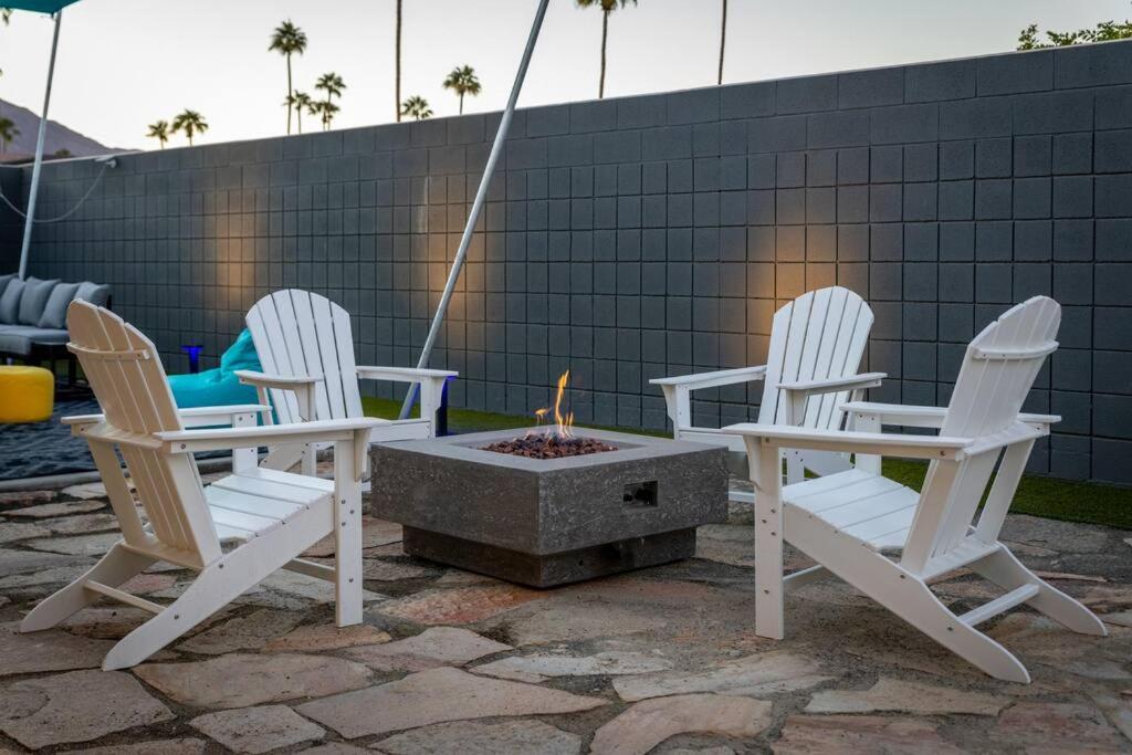 The Desert Xscape Pool & Views - Housity