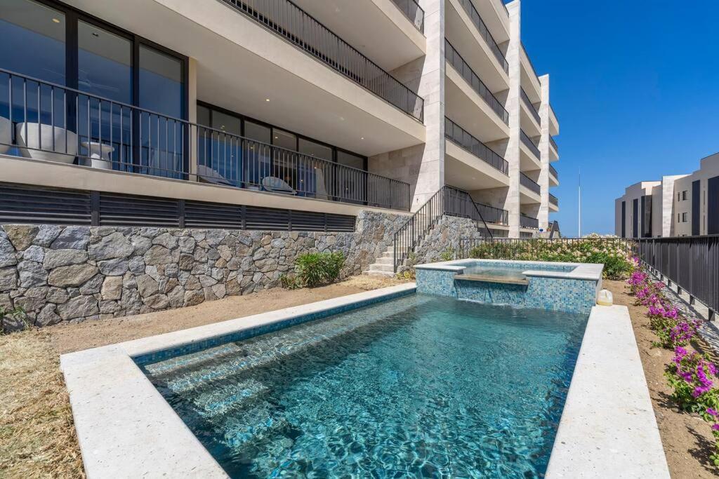 Private pool & spa with stunning ocean views Solaria E 101 - Housity