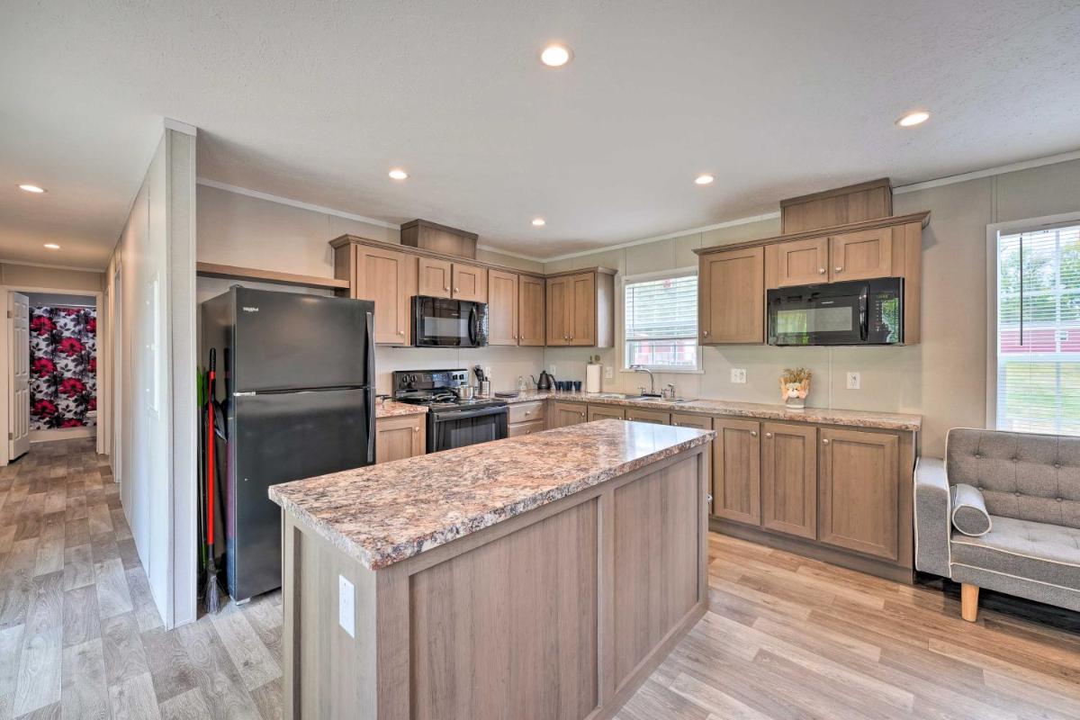 Cassopolis Escape, Near Stevens Memorial Park - Housity