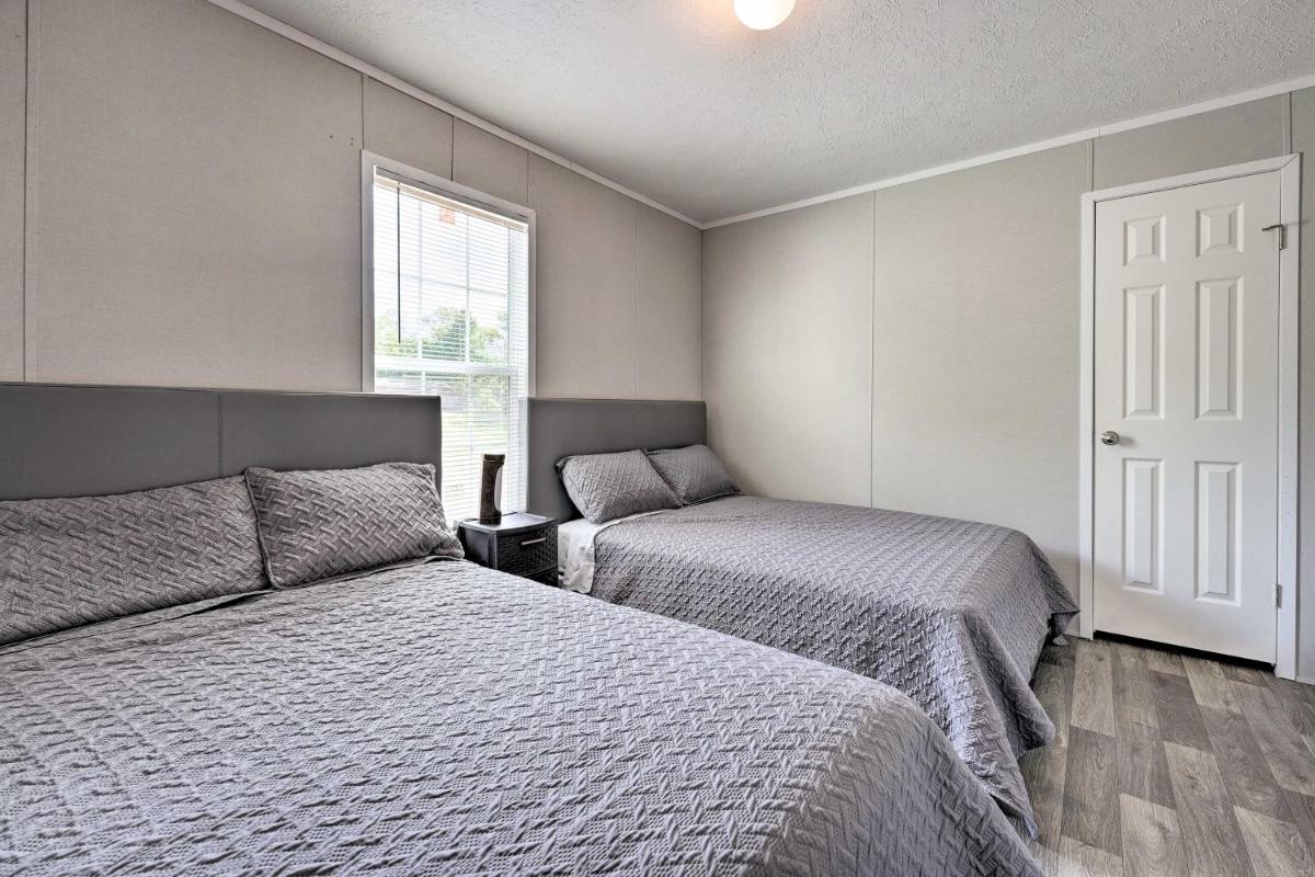 Cassopolis Escape, Near Stevens Memorial Park - Housity