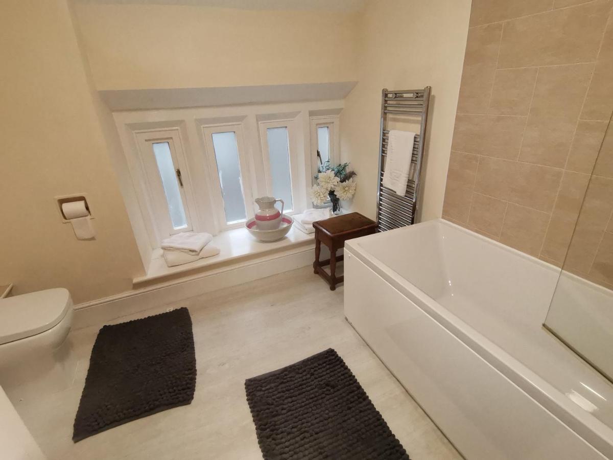 The Cross Inn - Housity