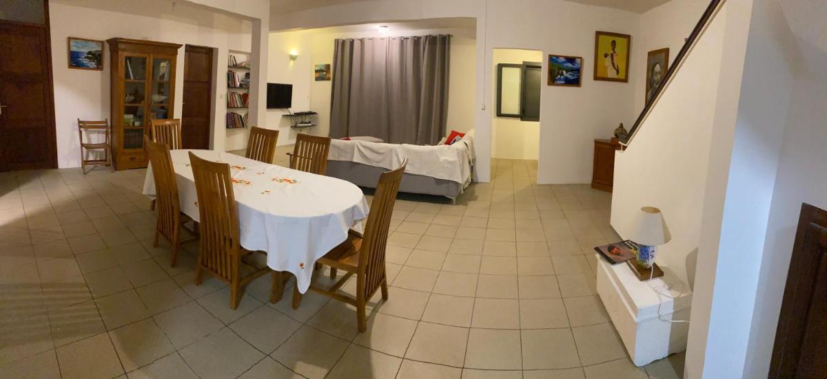 La Kaz Paille en Queue, Magnifique Villa F5 récemment rénovée avec piscine et Jacuzzi sur La Possession - Hizvo