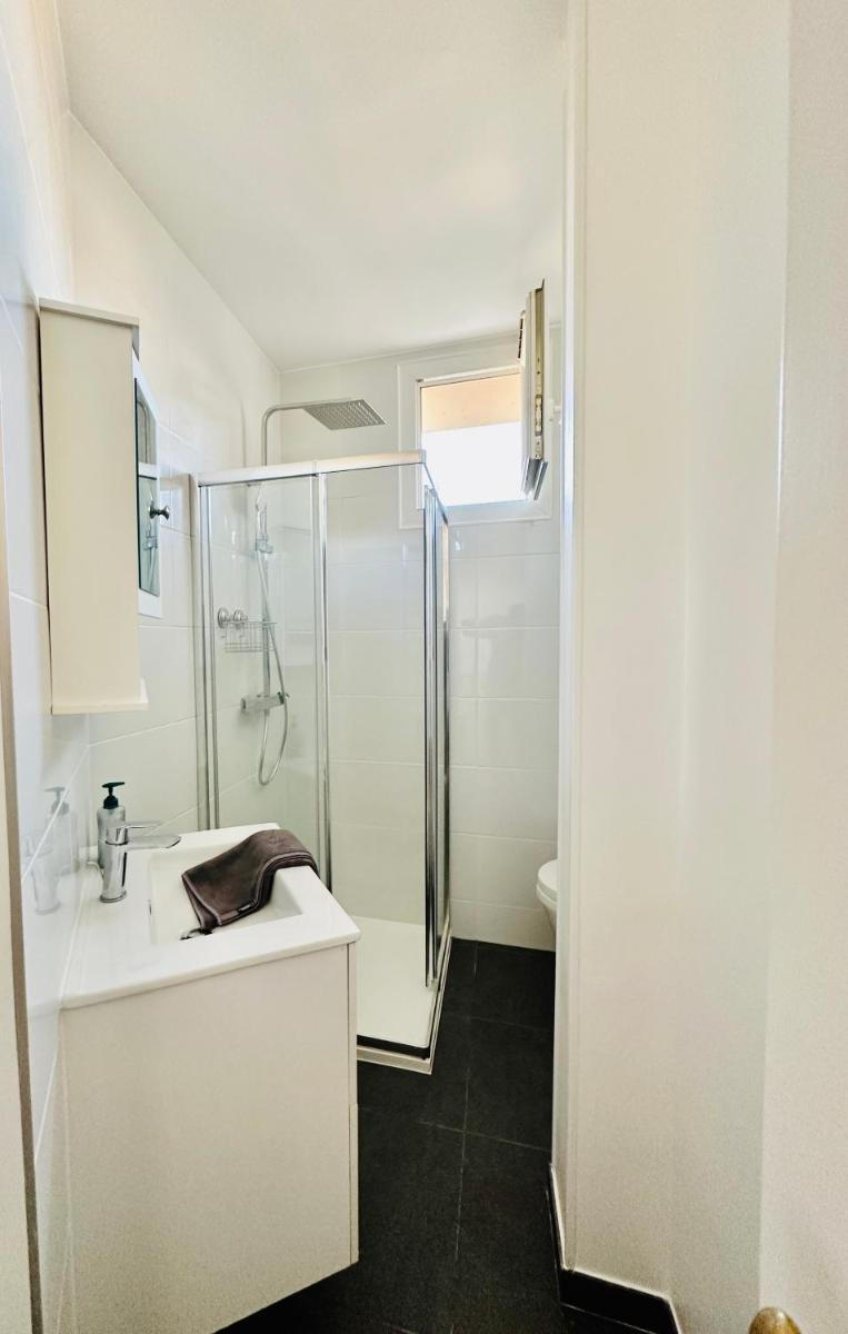 Studio 2 personnes CORBEIL ESSONNES - Wifi Netflix 25m2 - Housity