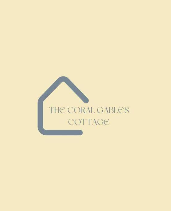 Unique Coral Gables Cottage - Housity