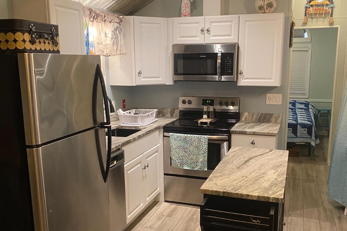 Emerald Pointe Resort #155 - Housity