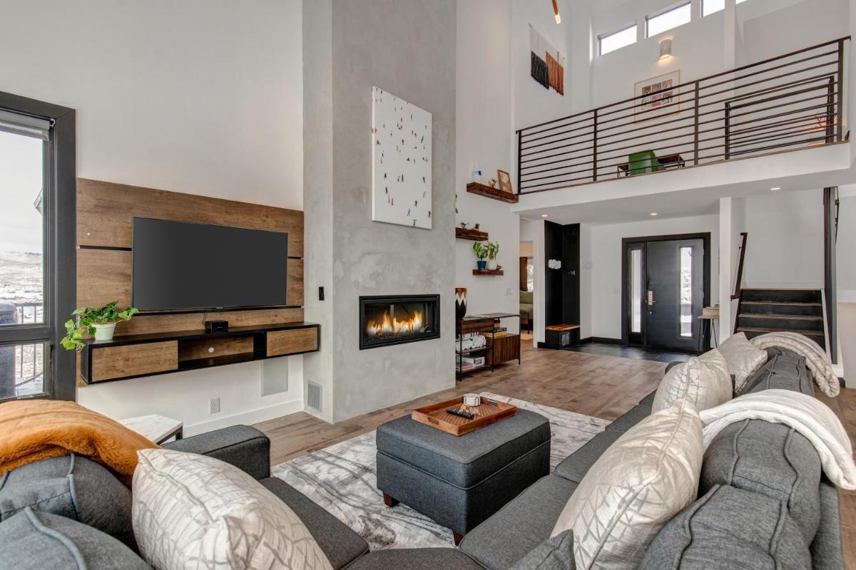 Silver Sage - Housity