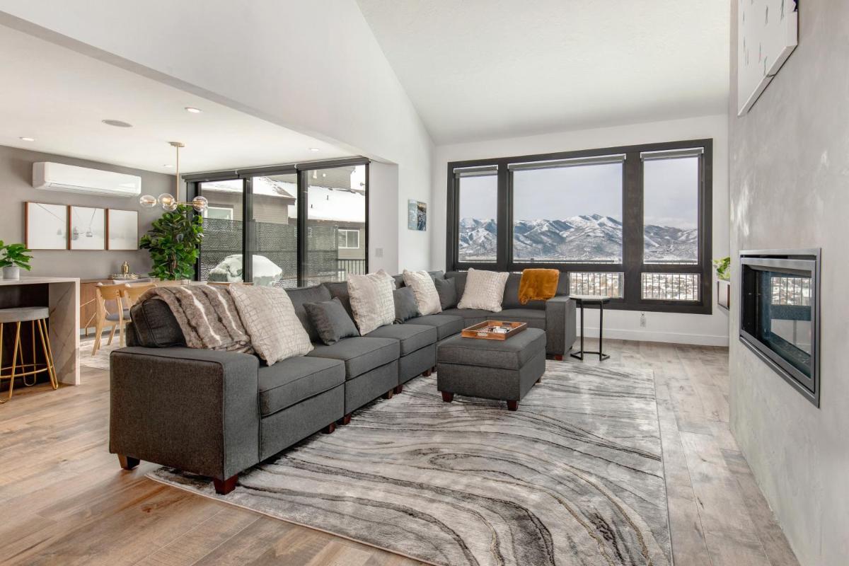 Silver Sage - Housity