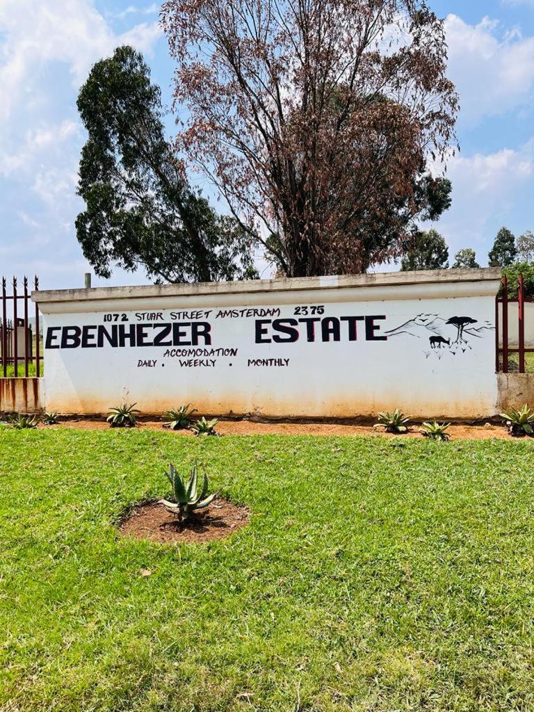 Izinjiki Namacusi Guest House - Housity