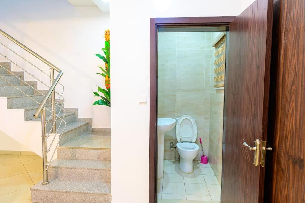 Suitetrails - Cc & Cg Homes Luxury 4 Bedrooms Apartment