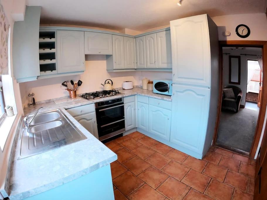 Baker's Cottage, Urban Spa and Garden Bar - Housity