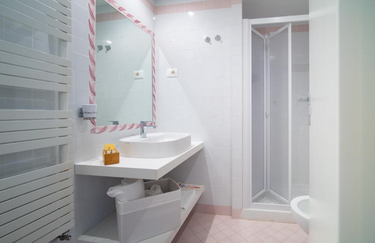 Mia Hotel Numana - Housity