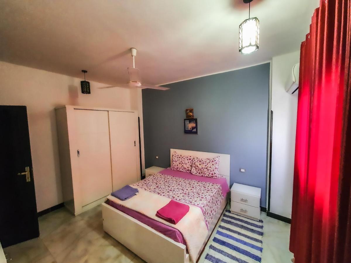 Sunshine House - Housity
