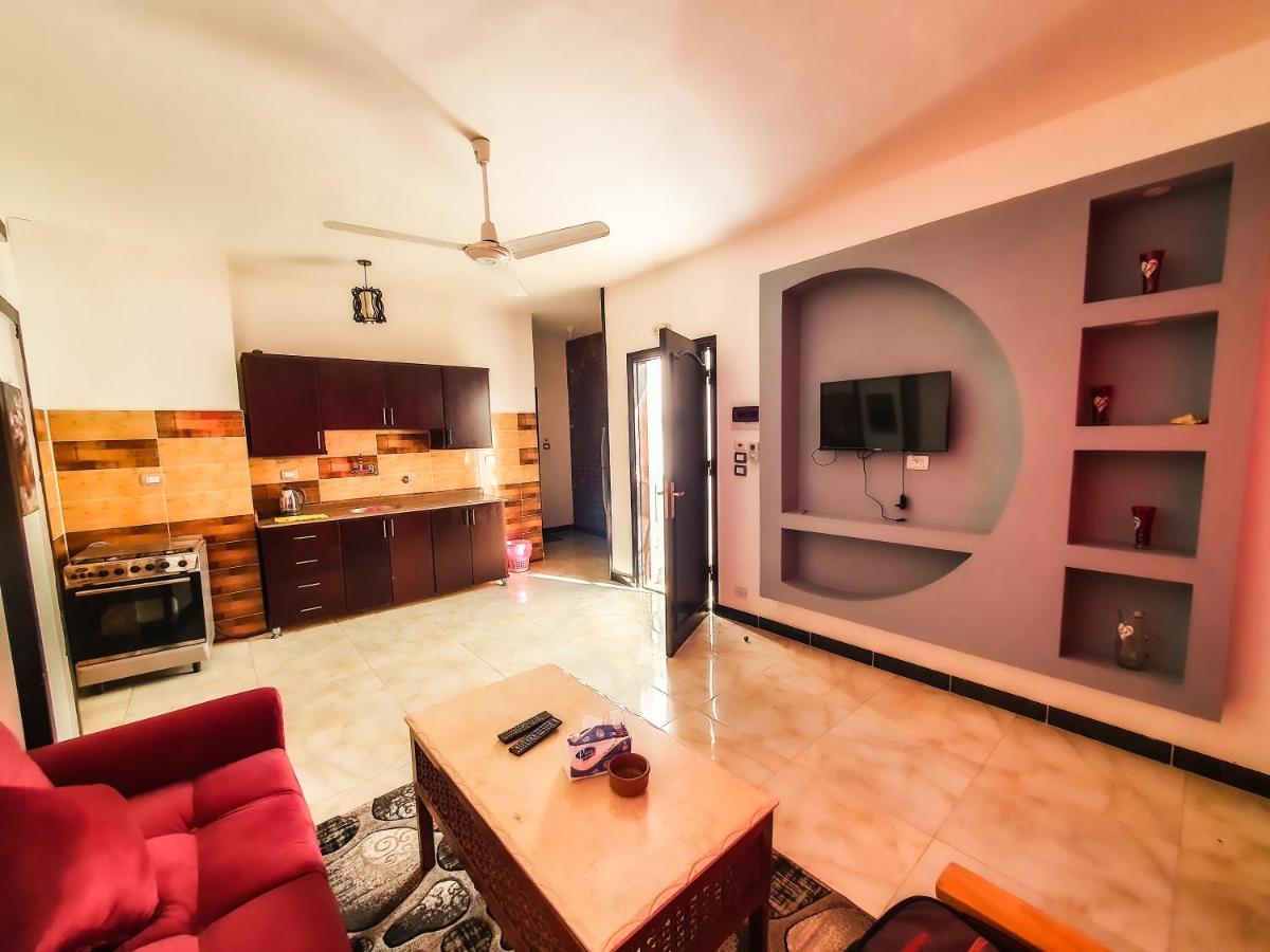 Sunshine House - Housity