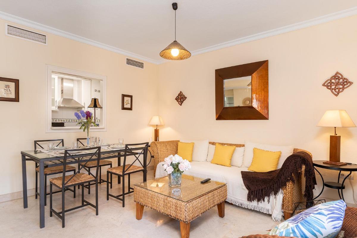 Blonzu Safari - Housity