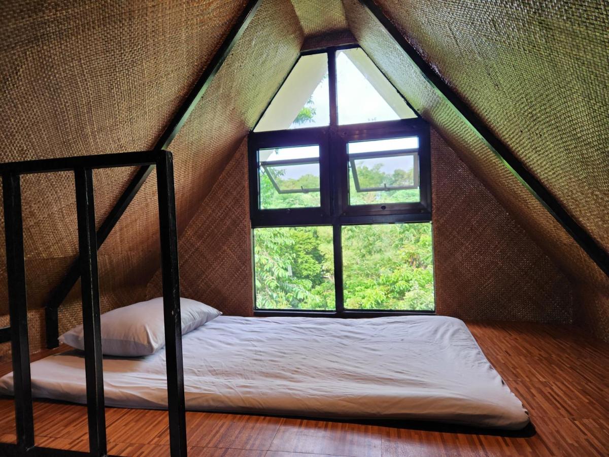 Lake Of The Woods PH Entire Island Exclusive Glamping - Housity