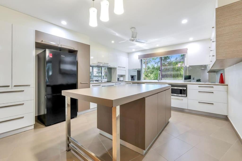 The ultimate Darwin retreat for family's. - Housity