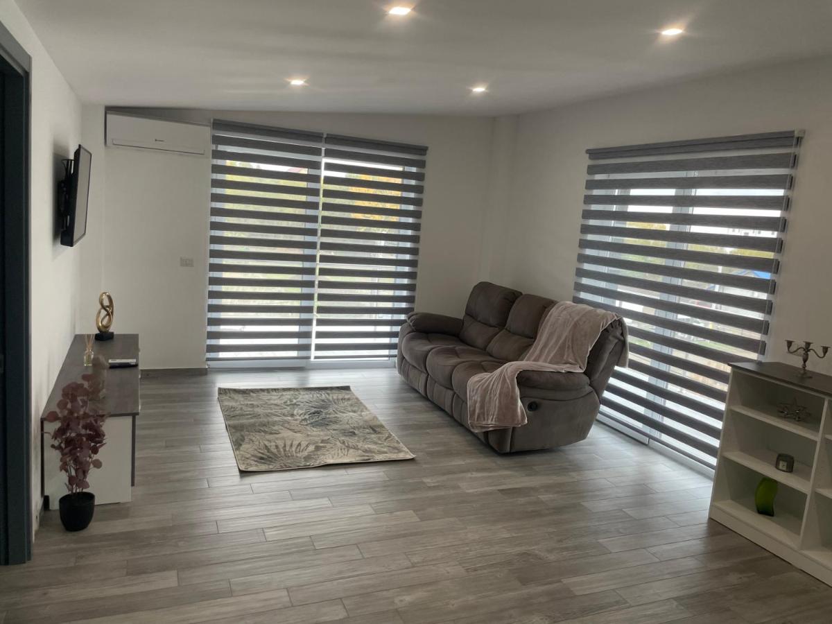Grey Apartment - Housity