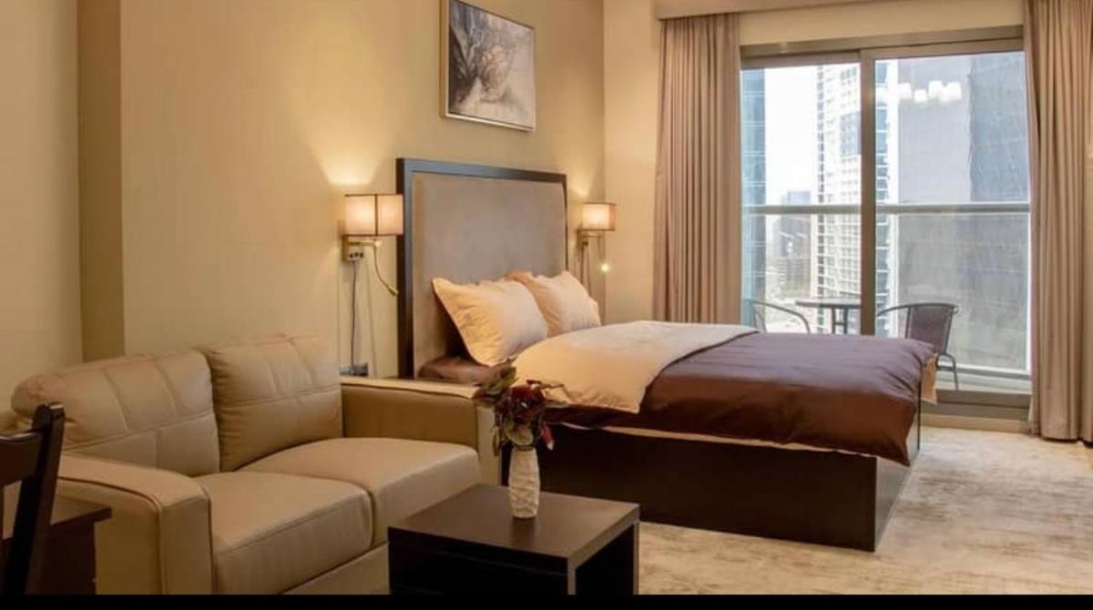 Elite downtown residents - Housity