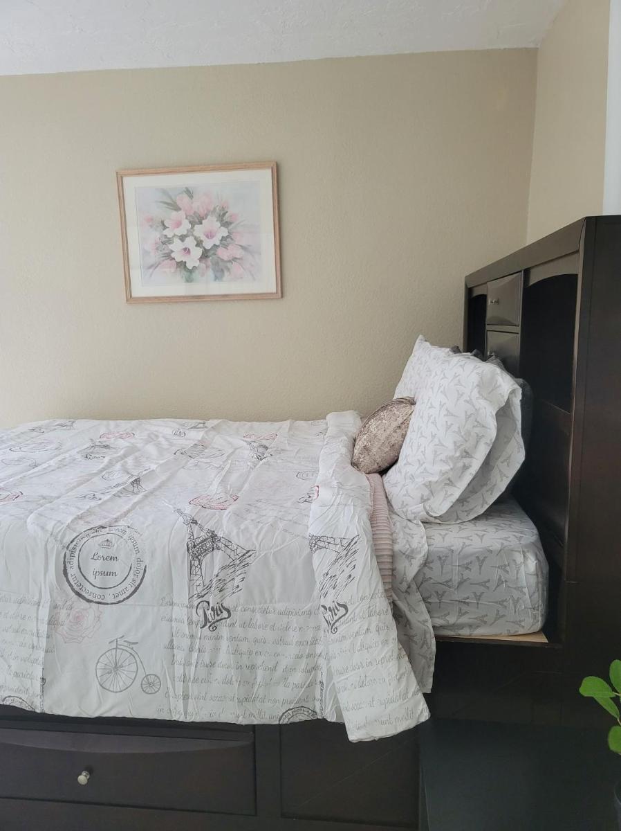 Private Guesthouse Near Siesta Key & Downtown - Housity