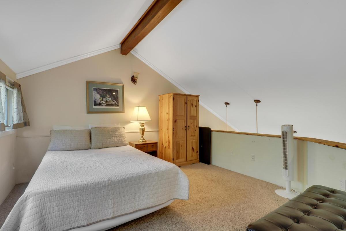 Harbor Springs Retreat - Housity