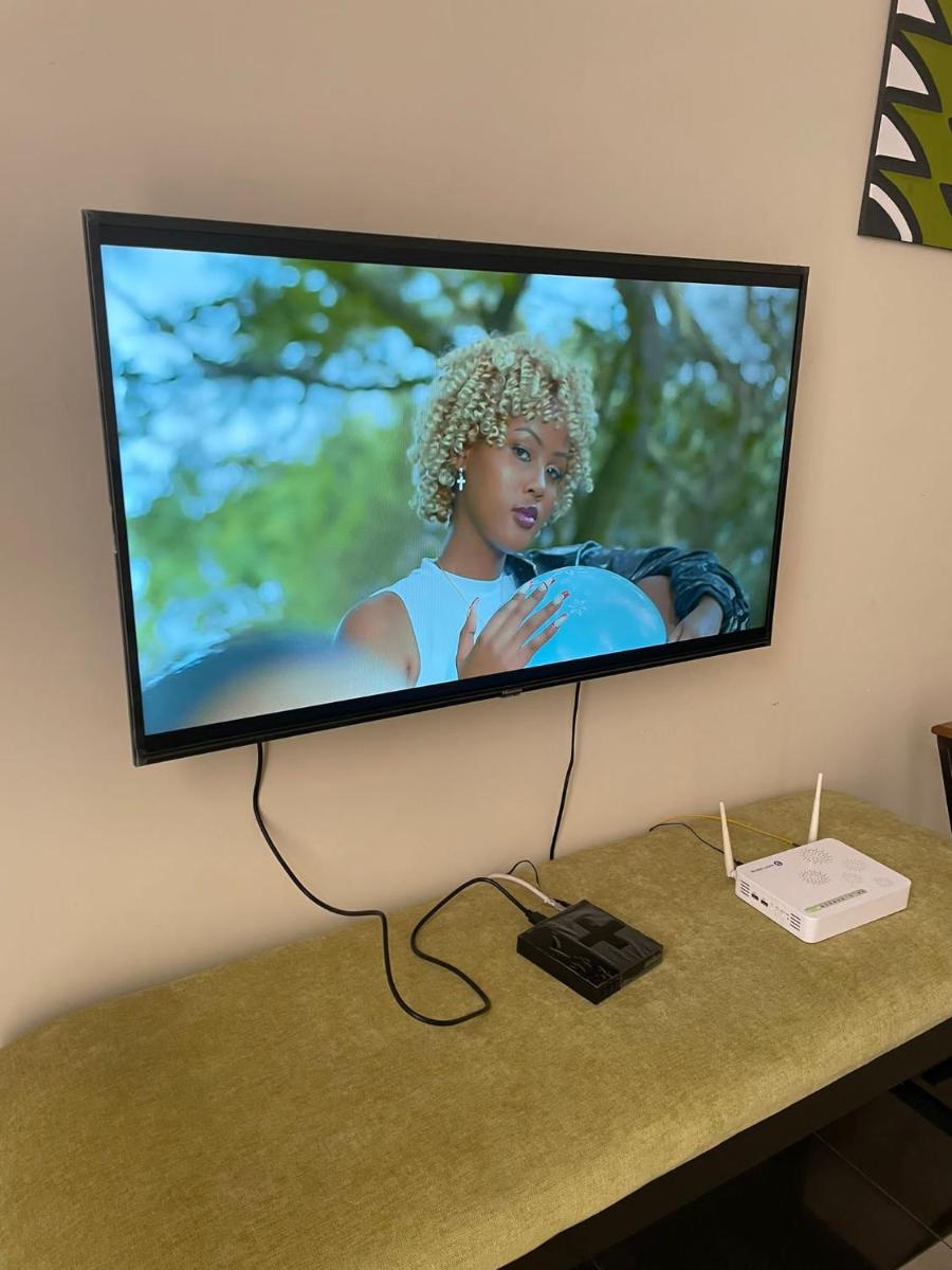 Office & 2 bedrooms entire place in Kimihurura - Housity