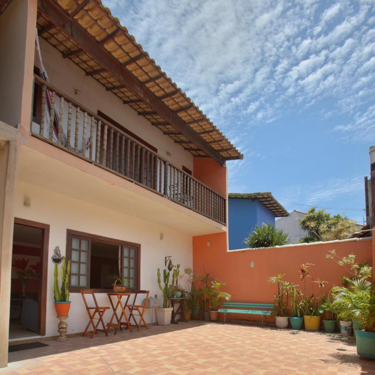 Suites Palmeiras Cabo Frio - Housity