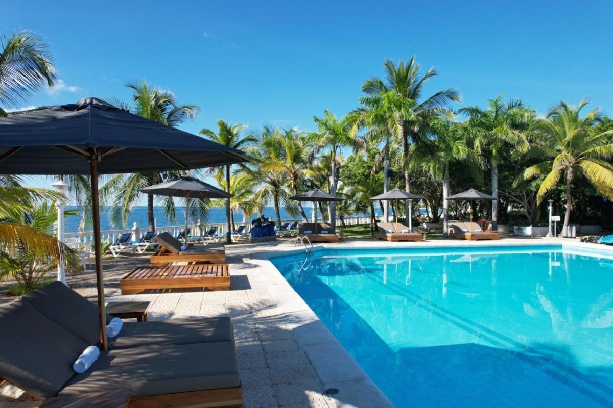 Hotel Cocoliso Island Resort - Housity