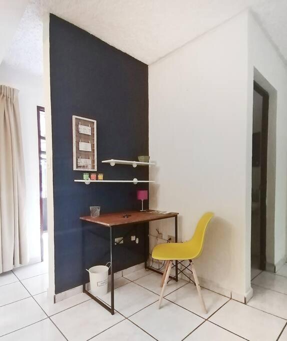 San Benito 2Brm Near Zona Rosa &Malls Wifi&CableTV - Housity