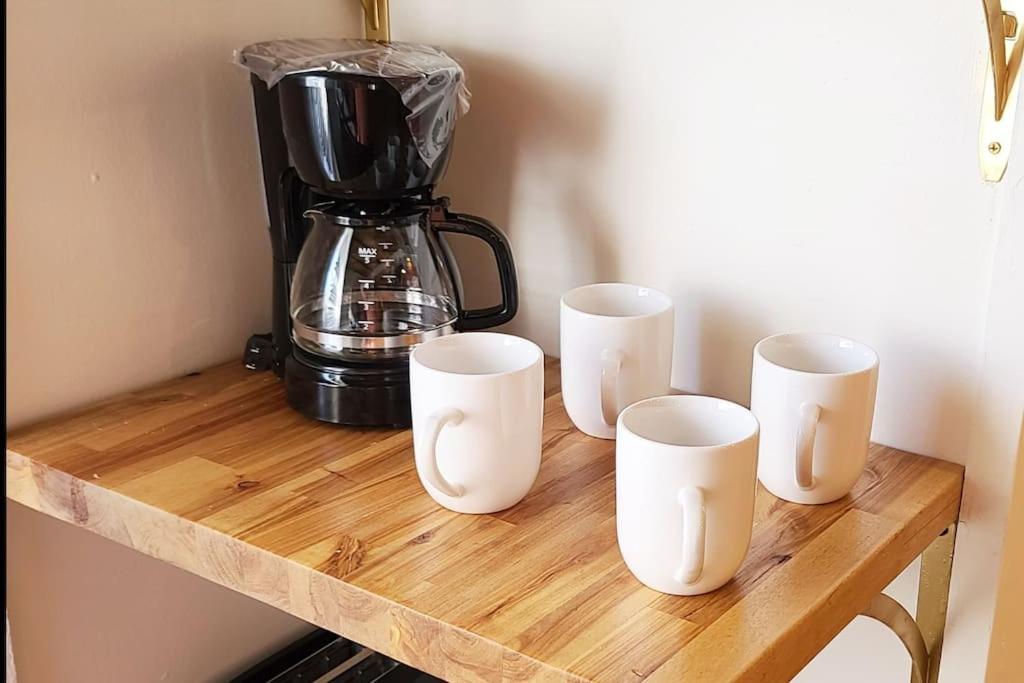 Suitetrails - Historic Basement Studio - Short Ceilings 7 min FQ