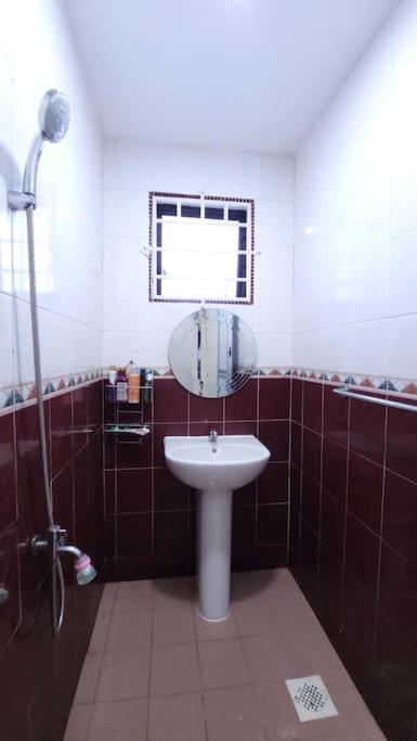 Suitetrails - The Penggawa Homestay - 3 comfortable bedrooms