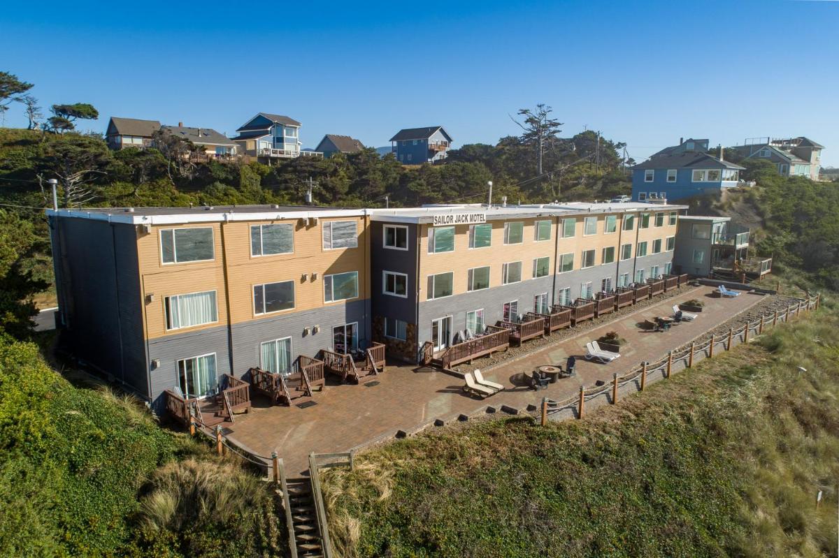 Sailor Jack Oceanfront Motel - Housity