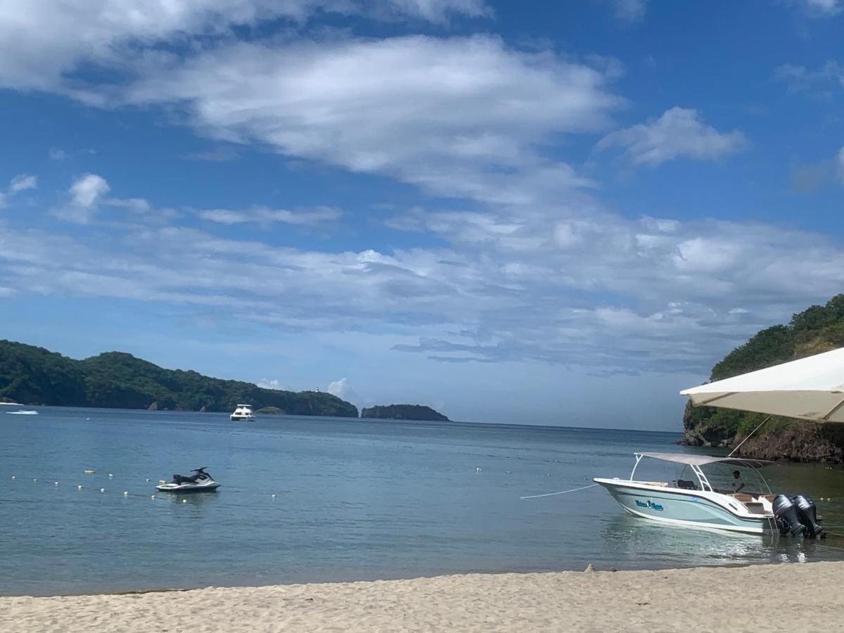 Pico de Loro Condo unit - Housity