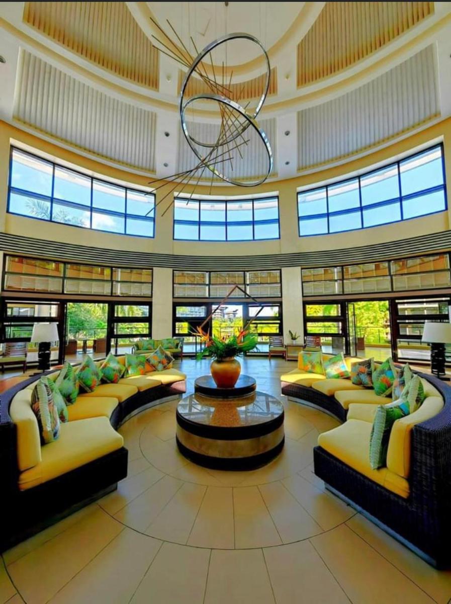 Pico de Loro Condo unit - Housity