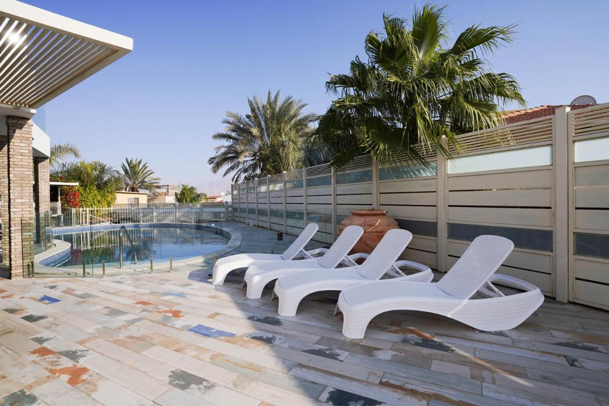 Yalarent Enorma complex with shared heated pool - Housity