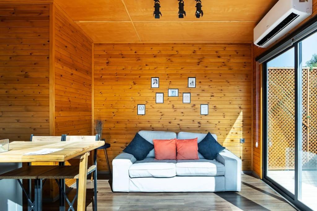 Alley Tiny House - Housity