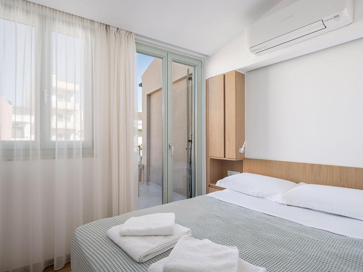 Mythodea Luxury Suites - Hizvo
